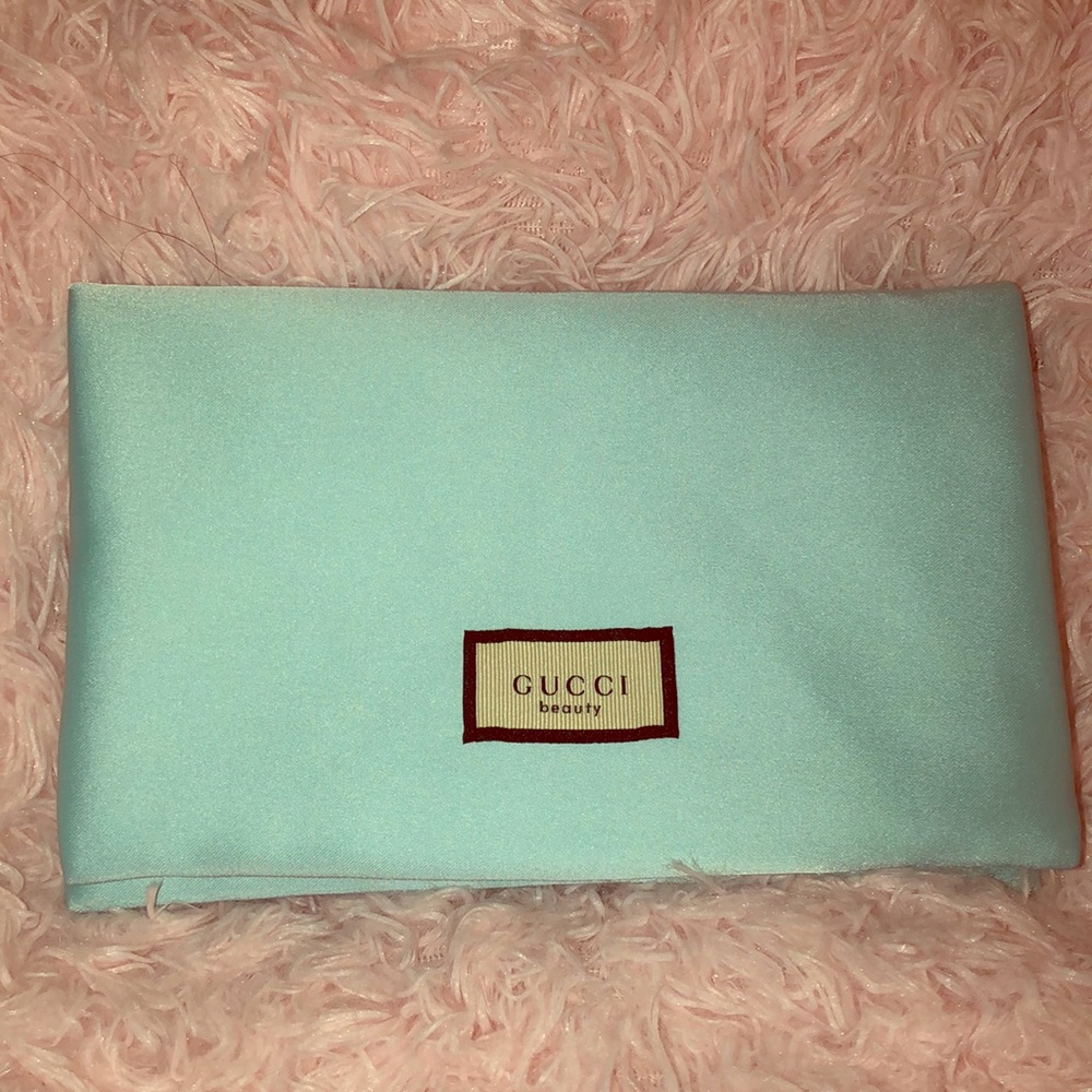 Gucci beauty bag